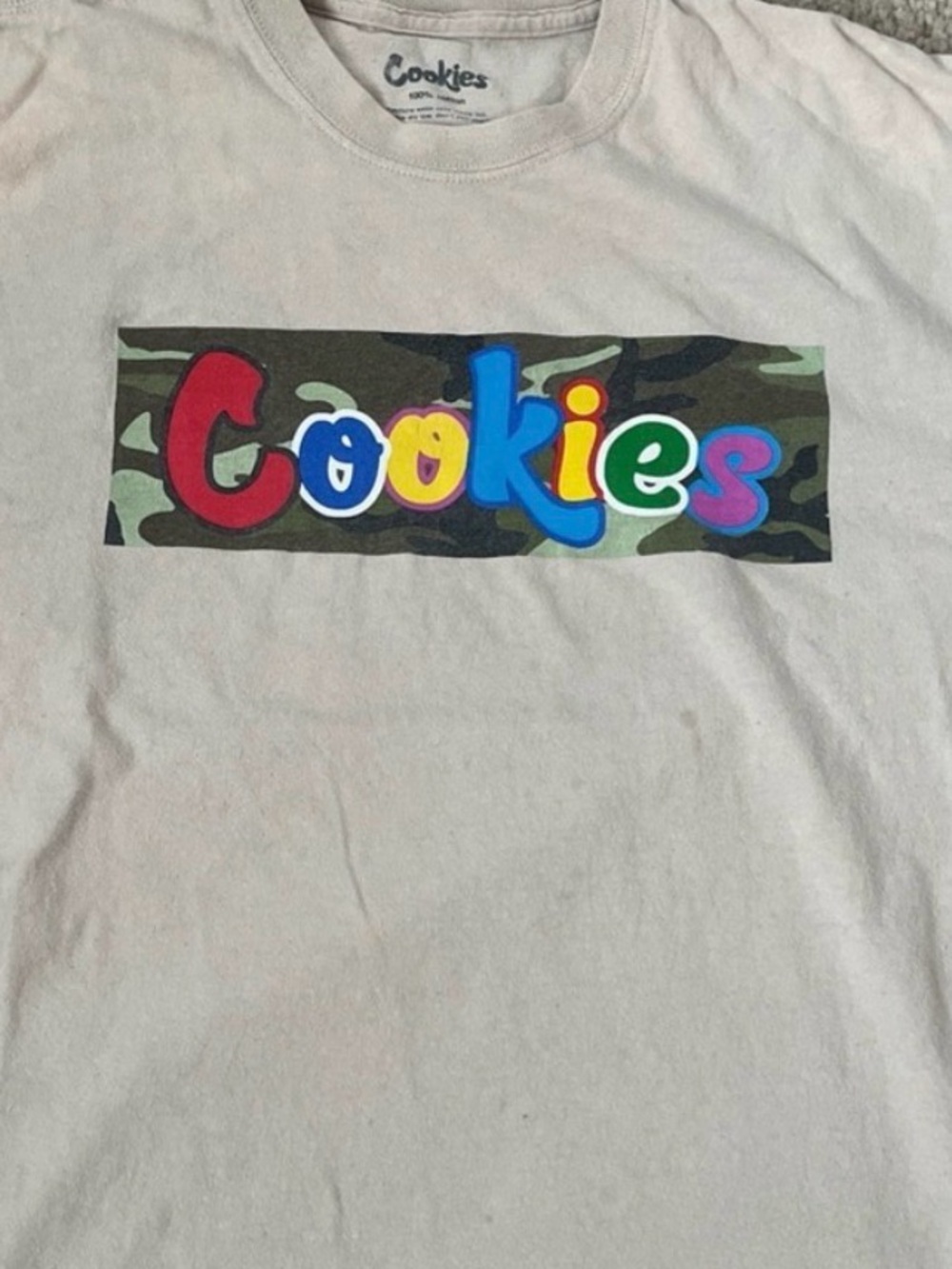 COOKIES T-SHIRT Camo writing
100% Cotton = very comfortable 

Large